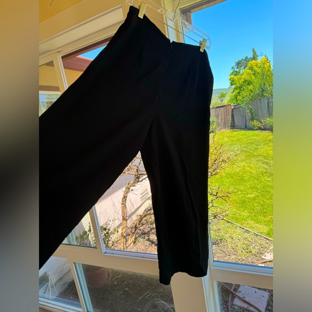 Dress forum wide leg pants with accent button and tie